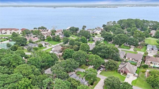 28831 Diamondhead S, Conroe, TX 77356