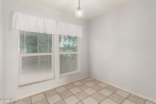 1620 N Wilmot Rd Unit L207, Tucson, AZ 85712