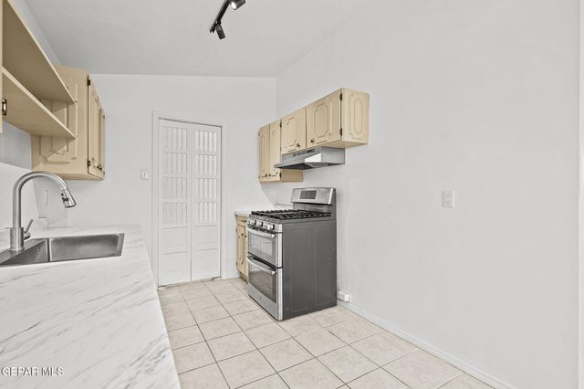 468 BORRETT Street, El Paso, TX 79907