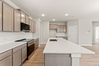 739 Langston, New Braunfels, TX 78130