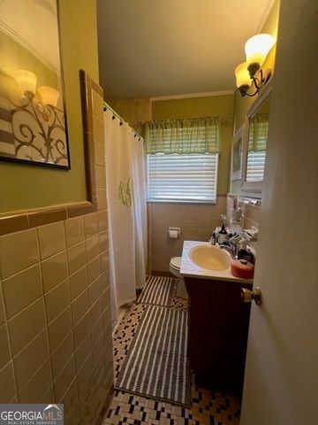 2418 Tredway Drive, Macon, GA 31211