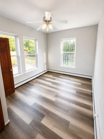 29 East Cottage, Boston, MA 02125