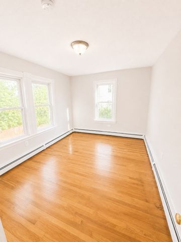 29 East Cottage, Boston, MA 02125
