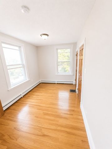 29 East Cottage, Boston, MA 02125