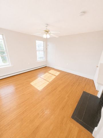 29 East Cottage, Boston, MA 02125