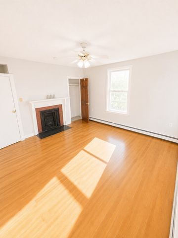 29 East Cottage, Boston, MA 02125