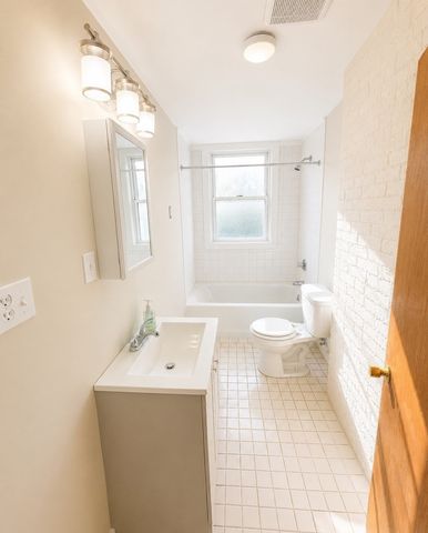 29 East Cottage, Boston, MA 02125