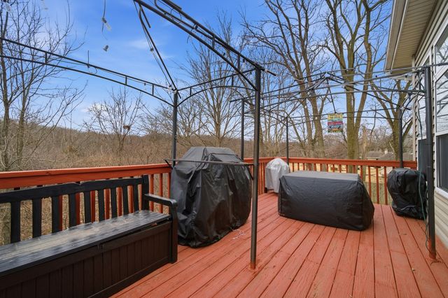 286 Prairie View Lane, Wheeling, IL 60090