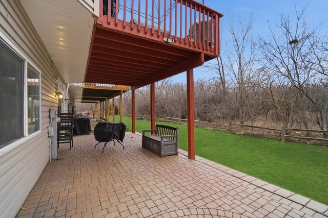 286 Prairie View Lane, Wheeling, IL 60090