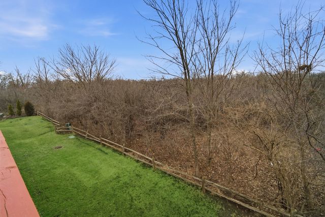 286 Prairie View Lane, Wheeling, IL 60090