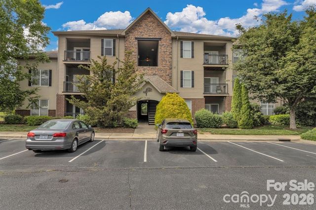 234 Brickton Village Circle, Fletcher, NC 28732