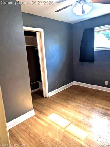 3998 Capitol Avenue, Warren, MI 48091