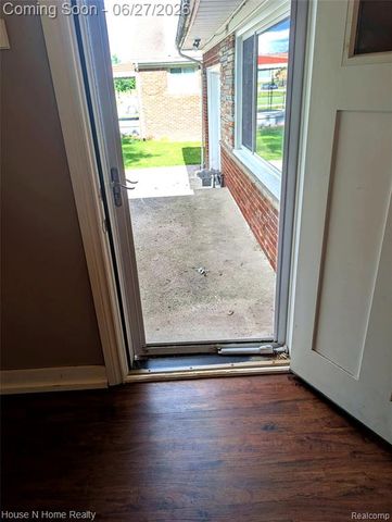 3998 Capitol Avenue, Warren, MI 48091