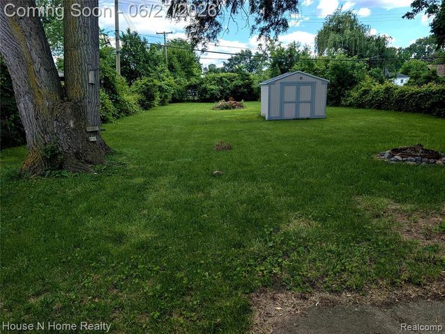 3998 Capitol Avenue, Warren, MI 48091