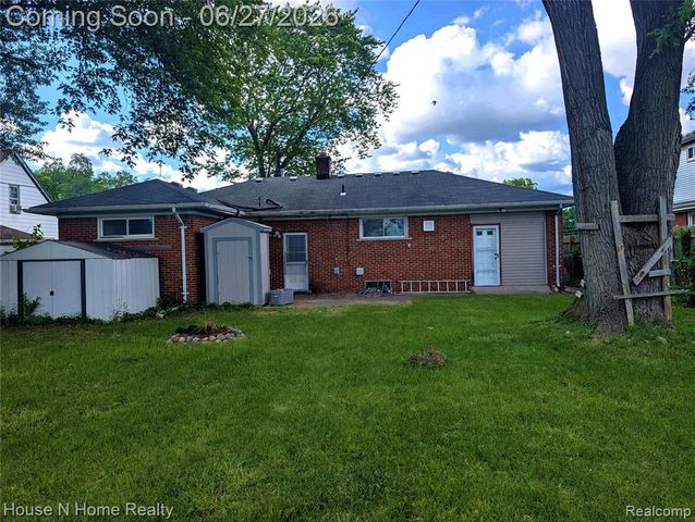 3998 Capitol Avenue, Warren, MI 48091