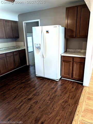 3998 Capitol Avenue, Warren, MI 48091