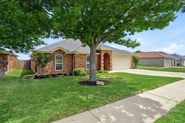 9316 Rhea Court, White Settlement, TX 76108