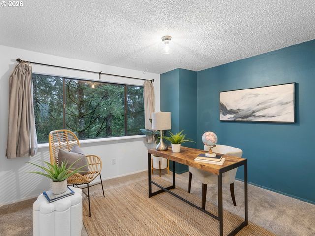 38 CERVANTES Cir, Lake Oswego, OR 97035