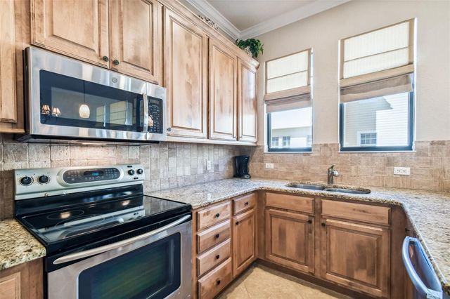 6031 BOWEN DANIEL DRIVE 103, Tampa, FL 33616