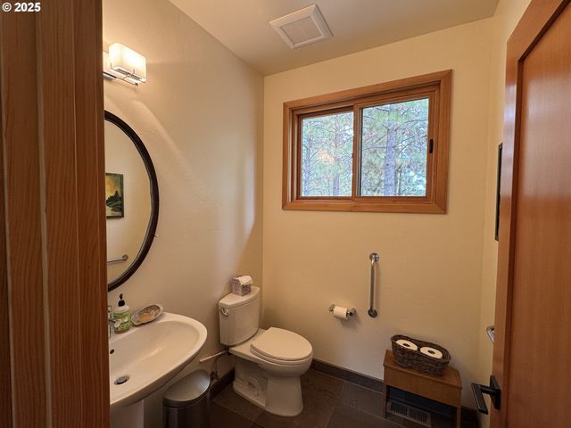 73 LONG Rd, Wahkiacus, WA 98670