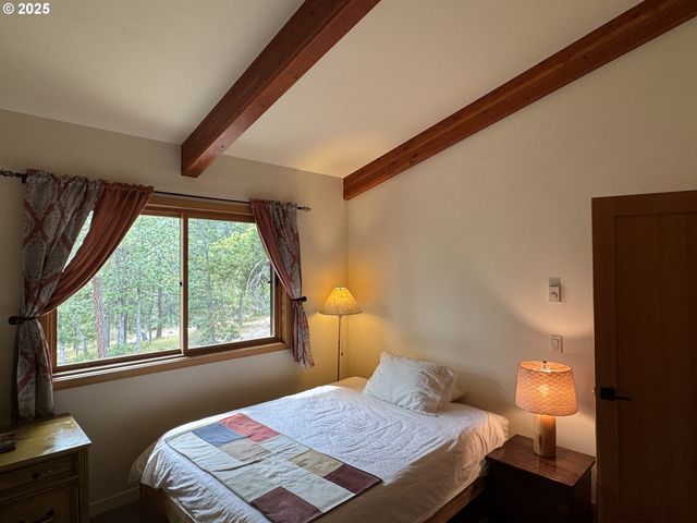 73 LONG Rd, Wahkiacus, WA 98670