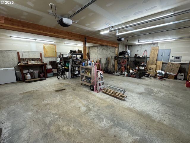 73 LONG Rd, Wahkiacus, WA 98670