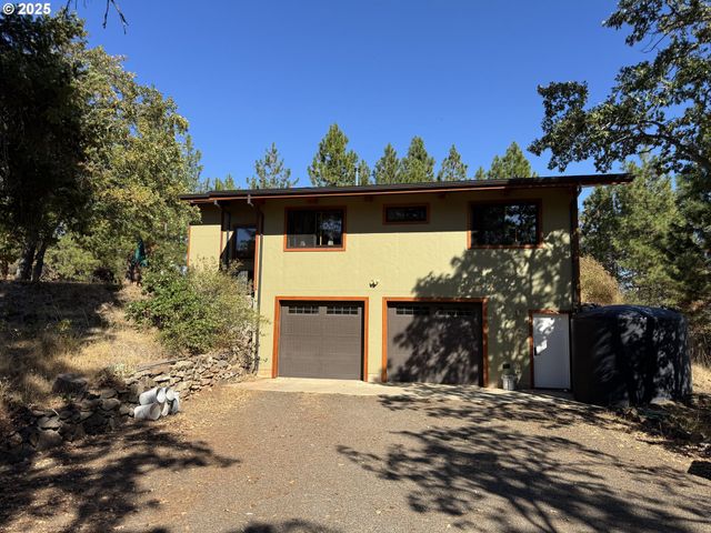 73 LONG Rd, Wahkiacus, WA 98670