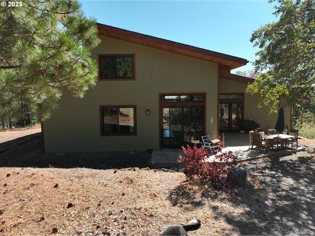 73 LONG Rd, Wahkiacus, WA 98670