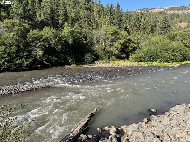 73 LONG Rd, Wahkiacus, WA 98670