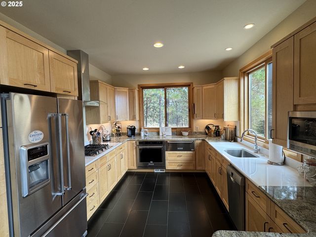 73 LONG Rd, Wahkiacus, WA 98670