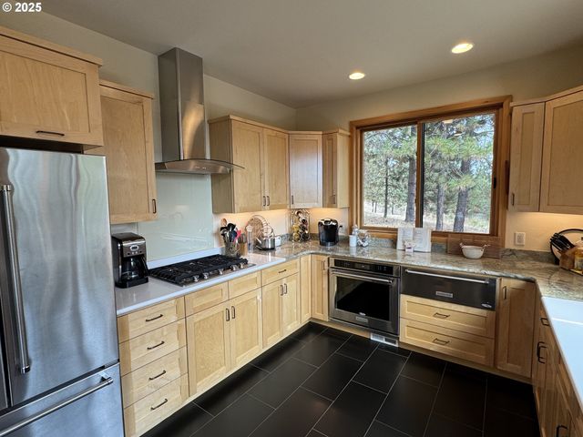 73 LONG Rd, Wahkiacus, WA 98670