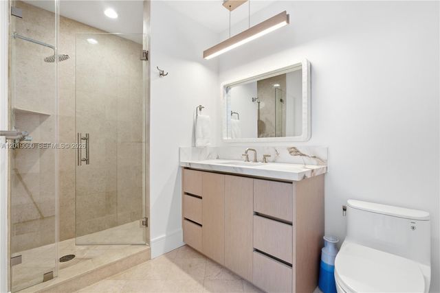 100 S Pointe Dr 1807, Miami Beach, FL 33139