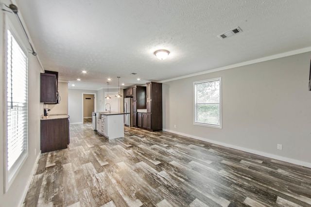 108 Eauclair Drive, Thibodaux, LA 70301