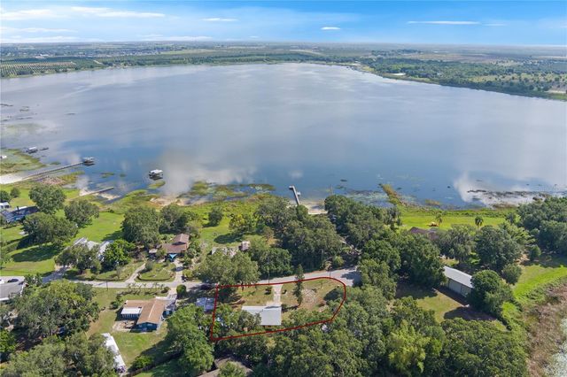 1163 LAKE DRIVE, Waverly, FL 33877