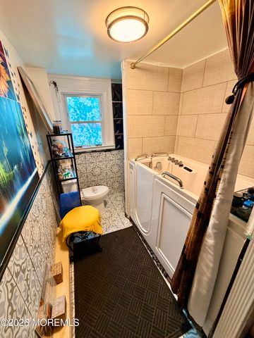 73 Laurence Parkway, Laurence Harbor, NJ 08879