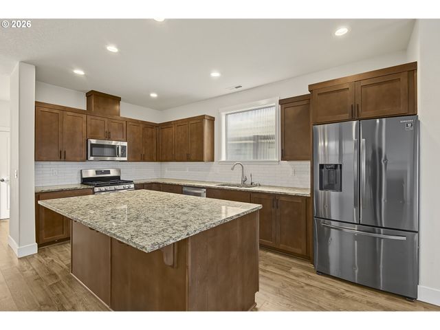 10253 Nw 291ST Ave, North Plains, OR 97133