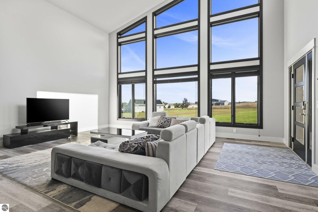 Image 7 of property listing at 4683 E Water View Drive, Lake Leelanau, MI 49653