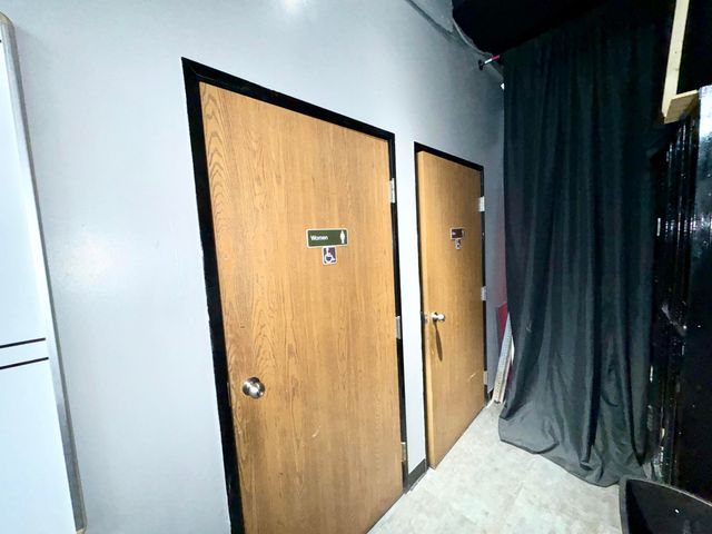 21720 15 MILE RD Road, Clinton Twp, MI 48035