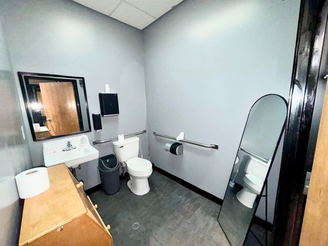 21720 15 MILE RD Road, Clinton Twp, MI 48035