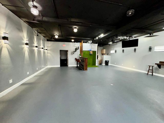 21720 15 MILE RD Road, Clinton Twp, MI 48035