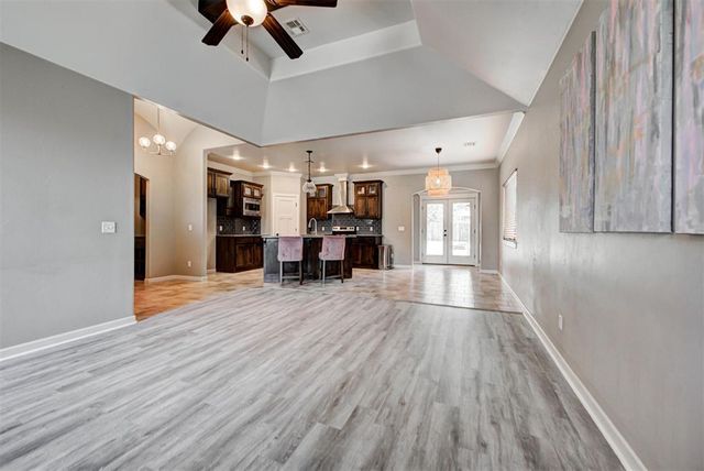 8325 NW 141st Circle, Oklahoma City, OK 73142
