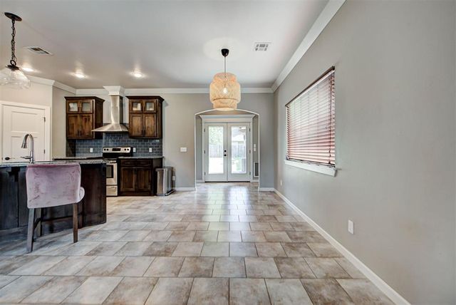 8325 NW 141st Circle, Oklahoma City, OK 73142