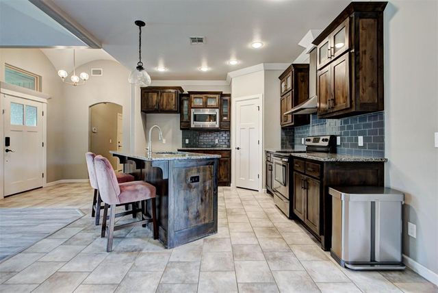 8325 NW 141st Circle, Oklahoma City, OK 73142