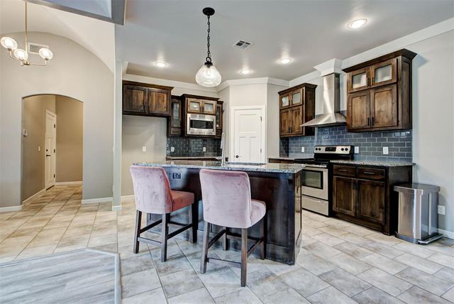 8325 NW 141st Circle, Oklahoma City, OK 73142