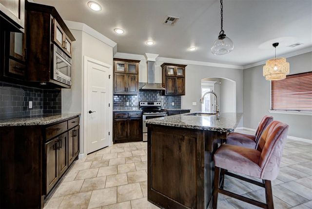 8325 NW 141st Circle, Oklahoma City, OK 73142