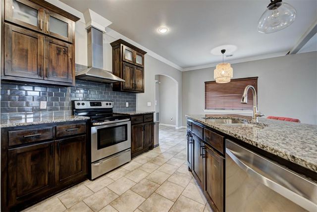 8325 NW 141st Circle, Oklahoma City, OK 73142