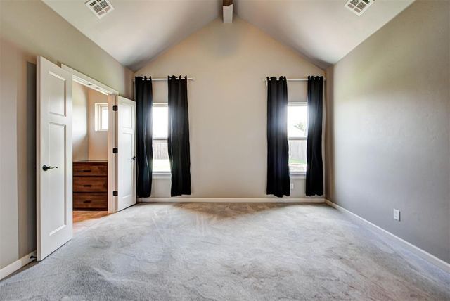 8325 NW 141st Circle, Oklahoma City, OK 73142
