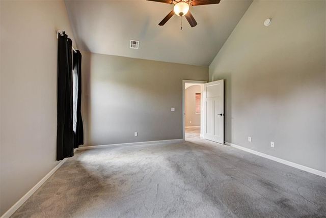 8325 NW 141st Circle, Oklahoma City, OK 73142
