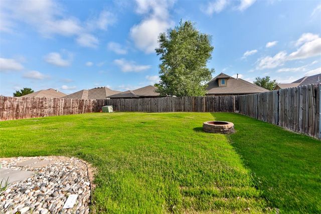 8325 NW 141st Circle, Oklahoma City, OK 73142