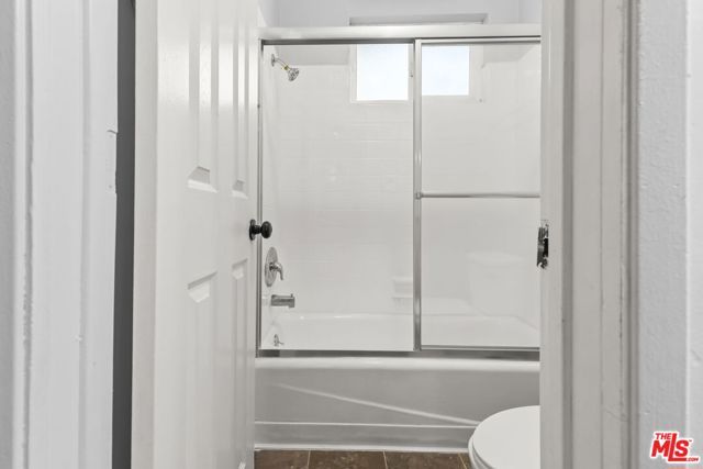 5555 Carlton Way 12, Los Angeles, CA 90028